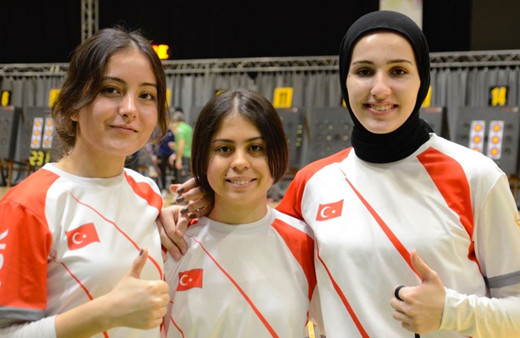 Milli okçular, Slovenya'da 1 dünya, 2 de Türkiye rekoru elde etti