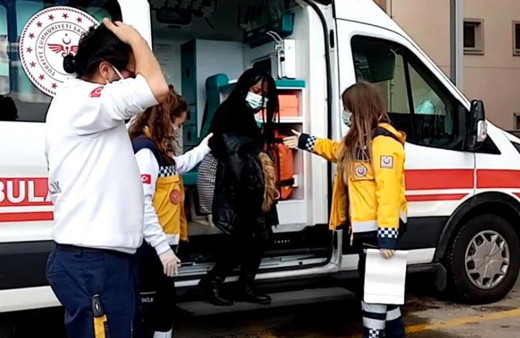 Çorlu'da yabancı uyruklu şahıs hamile eşini sokak ortasında döverek hastanelik etti