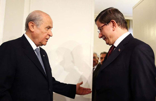 Ahmet Davutoğlu'ndan Devlet Bahçeli'ye 28 Şubat suçlaması: Başörtüsü yasağını TBMM’de kim meşru kıldı?