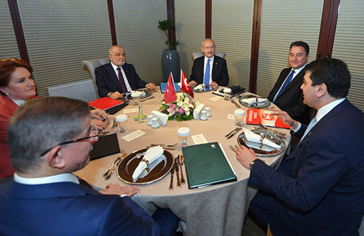 28 Şubat toplantısının davetiyesi dağıtıldı! 6 lider de altına imza attı