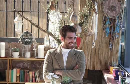 Üç Kız Kardeş konusu ve oyuncu kadrosu kimler var tam isim listesi