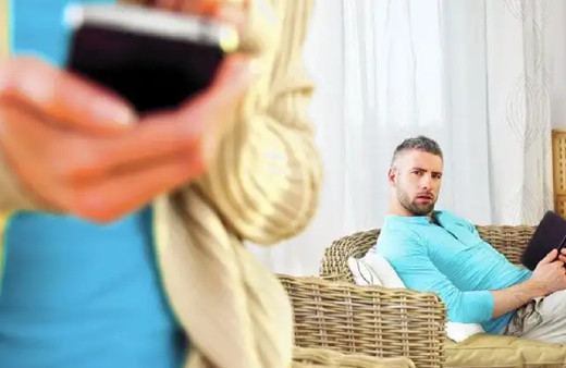 Karısı özel görüntülerini başka adamlarla paylaştı! Koca da eşit kusurlu çıktı: Yargıtay'dan emsal karar