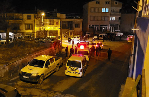 Kayseri'de iki grup arasında kavga çıktı! Markete giden vatandaş vuruldu