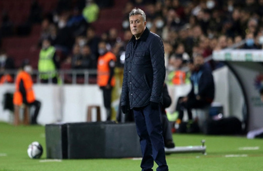 Galatasaray'da Domenec Torrent 3 ismin biletini kesti