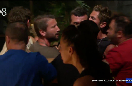 Yasin Obuz - Hikmet kavgasının görüntüleri Acun'un sitesi sansürleyerek verdi