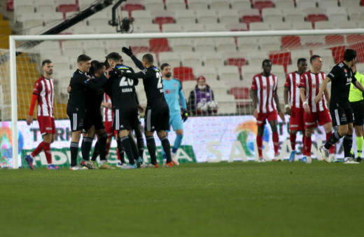 Beşiktaş, Sivas deplasmanından 3 puanla dönmeyi başardı