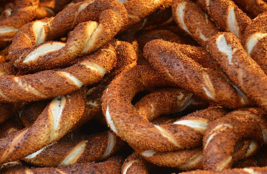 Zam sonrası simit satışları yarı yarıya düştü: İnsanlar simit alacağına ekmek alıyor