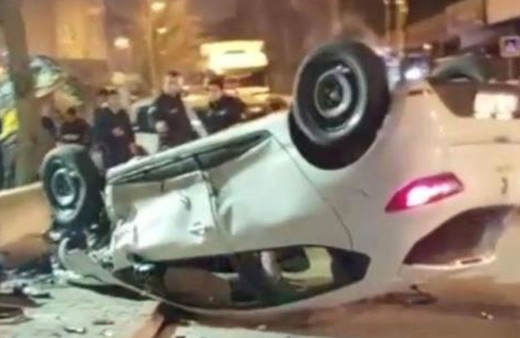 Sancaktepe’de kiralık araç çalan 3 kişi, polisten kaçarken kaza yapıp takla attı