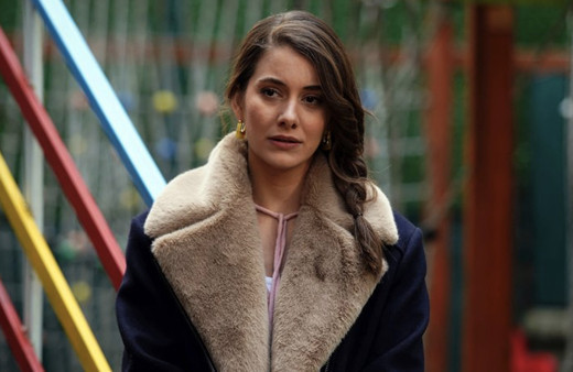 Baba dizisi Sevil Öztürk kimdir gerçekte kim oynuyor Beril Pozam yaşı kaç?