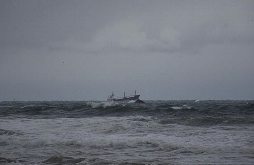 Estonya'ya ait kargo gemisi Ukrayna açıklarında büyük patlamanın ardından battı