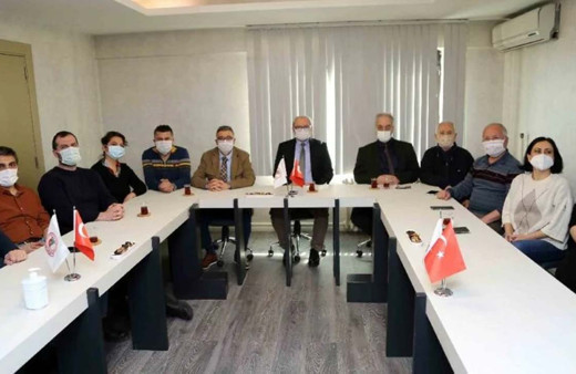 Tabipler Birliği'nden maske protestosu