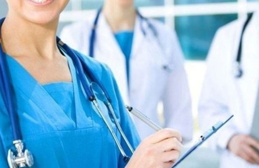 Sağlık Bakanlığı binlerce doktor, diş hakimi ve eczacı ataması yapacak! Emekli doktorlar da başvurabilecek