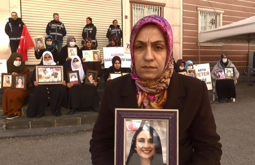 Dağda tecavüze uğruyorlar! Evlat nöbetindeki annelerden HDP’ye ‘8 Mart Dünya Kadınlar Günü’ tepkisi