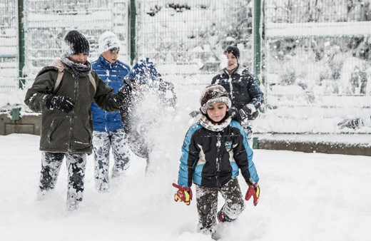 Bursa Valiliği okulları tatil etti 10 Mart 2022 perşembe ile 14 Mart pazartesi kar tatili kararı