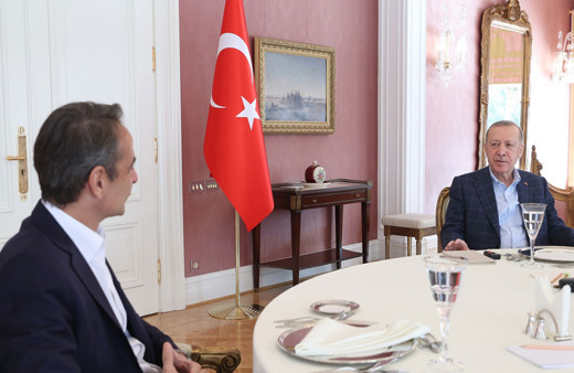 Cumhurbaşkanı Erdoğan, Yunanistan Başbakanı Miçotakis'i kabul etti