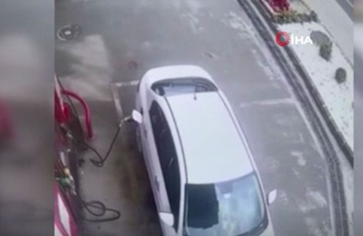 Bunu da gördük! Depoyu doldurtup öyle bir şey yaptı ki...