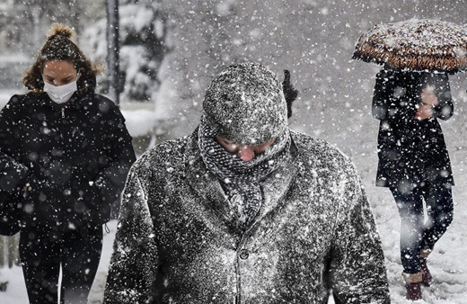 Tam bitti derken İstanbul'a fena kar geri geliyor! Hava buz kesecek: Orhan Şen ve Meteoroloji uyardı