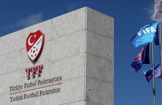 TRT yayın ihalesi sözleşmelerini TFF'ye teslim etti