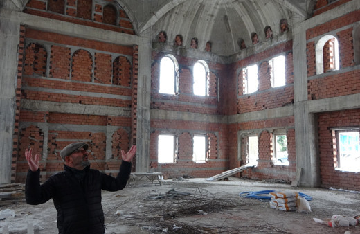 17 yıldır bitirilemeyen cami isyan ettirdi! Satılığa çıkarıldı