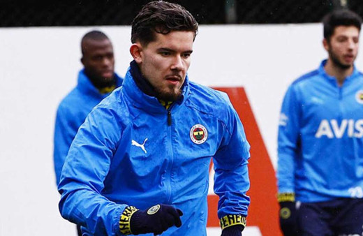 Ferdi Kadıoğlu'ndan sarı lacivertli taraftara iyi haber