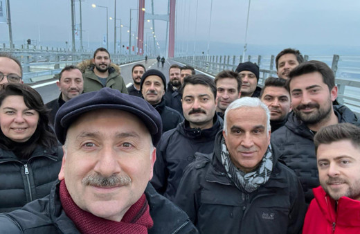 Çanakkale Köprüsü açılışına saatler kaldı Bakan Karaismailoğlu gün doğumunu köprüde karşıladı