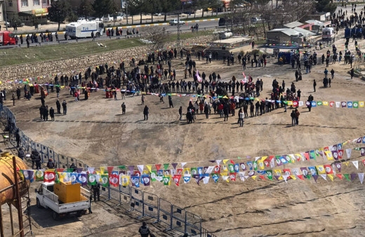 HDP'nin hayal kırıklığı! Diyarbakır'da katılım az olunca Nevruz kutlamaları iptal edildi