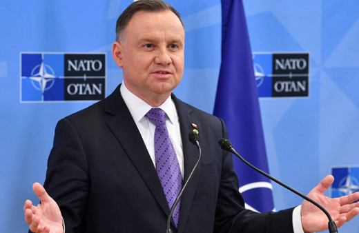 ABD Başkanı Biden'le görüşmeye giden Devlet Başkanı'nın uçağı acil iniş yaptı!