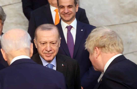 Ahmet Hakan'dan Cumhurbaşkanı Erdoğan'a çağrı: Lütfen liderlere o şiiri okuyun