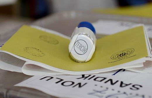 Son anket sonuçları bomba! Mehmet Ali Şahin paylaştı iki parti arasındaki fark dikkat çekti