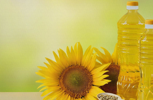 A101 ve BİM'de 150 lira olan 5 kilo ayçiçeği yağı Tarım Kredi'de indirimli 129 liradan satılıyor