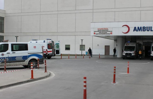 Etkinlikte dağıtıldı yiyen zehirlendi! 250 öğrenci hastanelik oldu