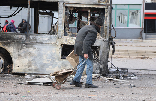 ABD'den Rusya'ya yeni suçlama: İnsanlar içme suyu için kar eritiyor