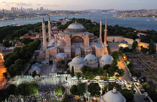 Ayasofya Camii'nde 88 yıl sonra hasret bitiyor Diyanet'ten izin çıktı