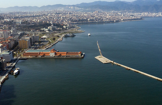 Deniz çekildi iskele kapatıldı! Uzmanı sebebini açıkladı deprem söylentisi için bakın ne dedi