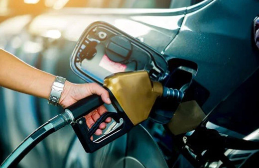 Motorine indirim üstüne indirim! Bugün 1 lira 50 kuruş indirim gelen motorine 31 Mart'ta 88 kuruş daha indirim