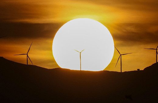 Rüzgar ve güneş enerjisi rekor kırdı dünyada 50 ülke ulaştı