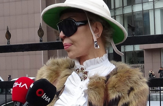 'Büyük aşk yaşadık' deyip itiraf etti Seyhan Soylu'dan İzzet Yıldızhan'ı çıldırtacak ifade