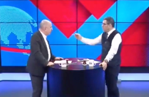 Ümit Özdağ ile Enver Aysever canlı yayında birbirine girdi! 'Siz çiçek böcek devam edin'