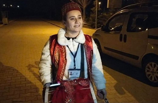 Çorumlular ilk sahura kadın davulcunun manileriyle uyandı
