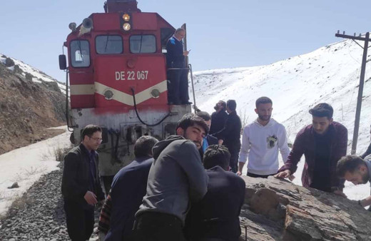 Doğu Ekspresi'nde faciaya ramak kala! Bir anda karşısına çıktı