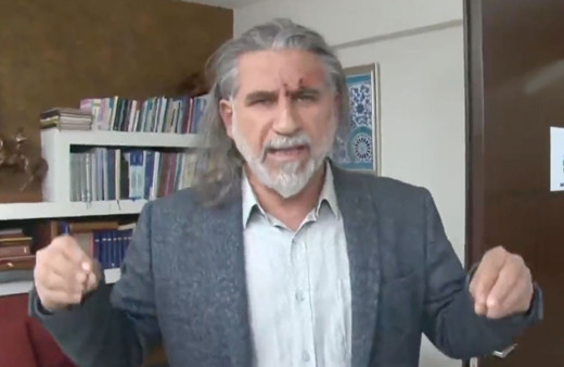 MHP'den istifa eden üyeyi televizyon stüdyosunu basıp dövdüler! 6 kişi gözaltına alındı