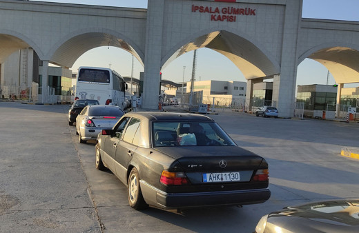 İpsala sınır kapısında 3 kilometre alışveriş kuyruğu