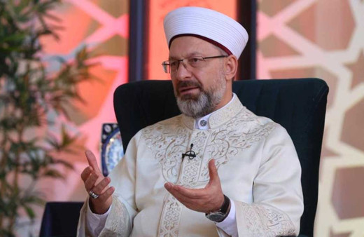 Umreye gitmek isteyenler için güzel haberi Ali Erbaş verdi