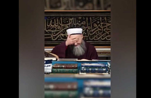 Cübbeli Ahmet Hoca'nın Siri ile imtihanı: Cemaat de duyacak ulan dedim sus