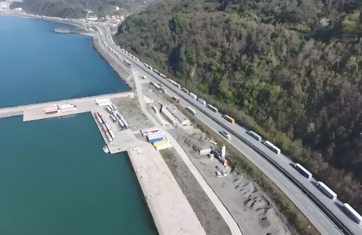 Savaş yüzünden TIR kuyruğunu ucu bucağı yok! Direksiyonu Türkiye'ye kırdılar