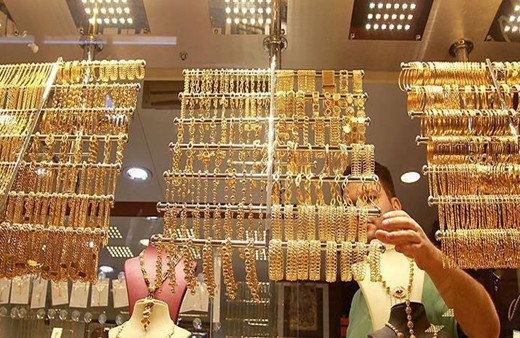 15 Nisan altın yükseliyor gram 930 liraya doğru gidiyor! Analistlerden çarpıcı yorum