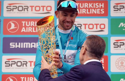 Cumhurbaşkanlığı Bisiklet Turu'nda yarış iptal edildi! Ödüller erken verildi