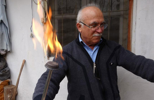 Benzin ve su karışımıyla kendi doğal gazını üretti artık tüpe para vermiyor