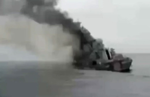 Karadeniz'de batan Rus gemisini füze mi yangın mı batırdı yeni fotoğraflar gerçeği ortaya çıkardı