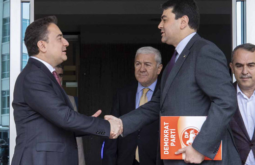 Altılı masada krize yol açan tweet sonrası Gültekin Uysal'dan Ali Babacan'a ziyaret